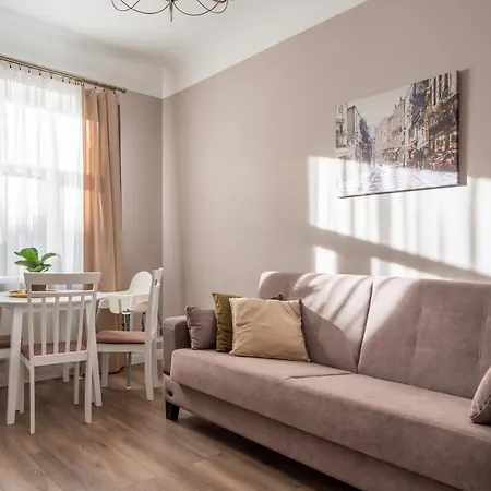 Stylish Latvian Classic 1-bedroom Near Center, Parks & Public Transport Links