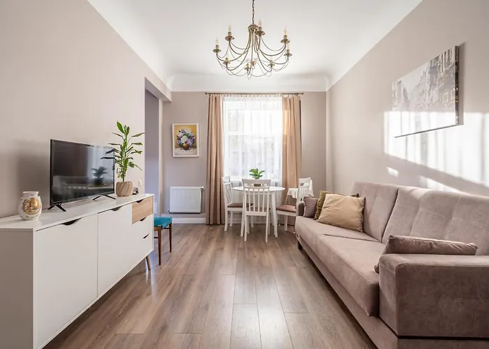 Apartment Stylish Latvian Classic 1-bedroom Near Center, Parks & Public Transport Links Riga