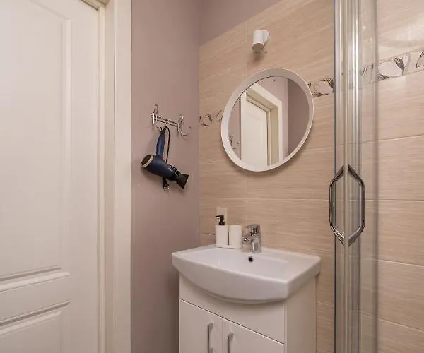 Stylish Latvian Classic 1-bedroom Near Center, Parks & Public Transport Links Apartment