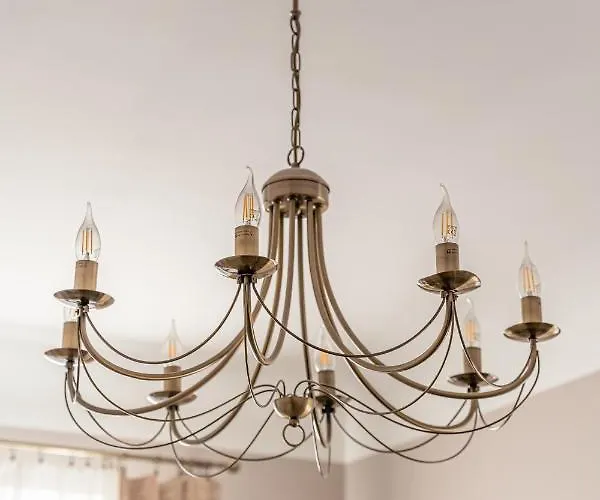 Stylish Latvian Classic 1-bedroom Near Center, Parks & Public Transport Links *