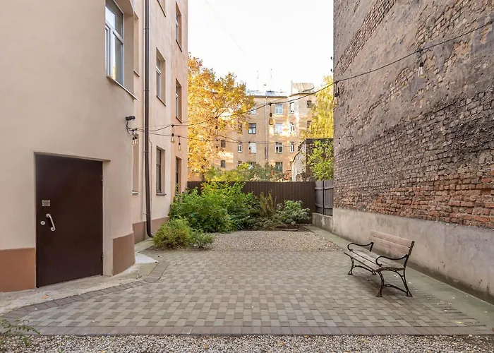 Stylish Latvian Classic 1-bedroom Near Center, Parks & Public Transport Links Apartment