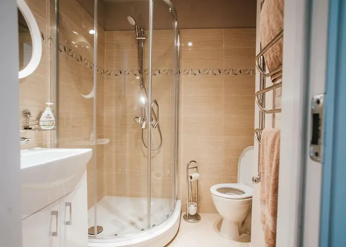 Apartment Stylish Latvian Classic 1-bedroom Near Center, Parks & Public Transport Links Riga